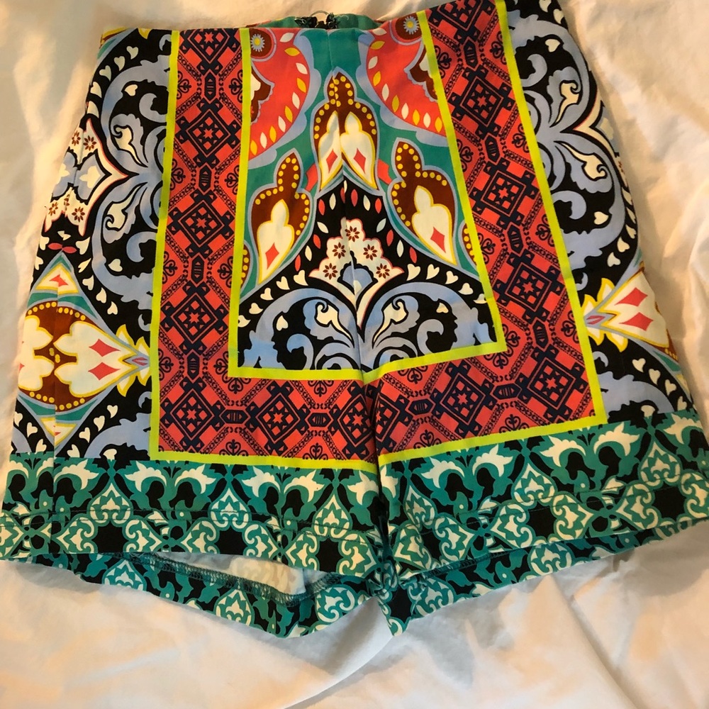 Cute high rise shorts